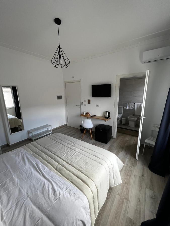 Dimora Sicula Guest House カターニア エクステリア 写真