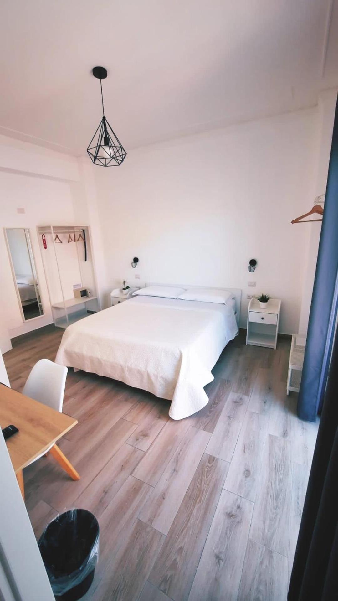 Dimora Sicula Guest House カターニア エクステリア 写真